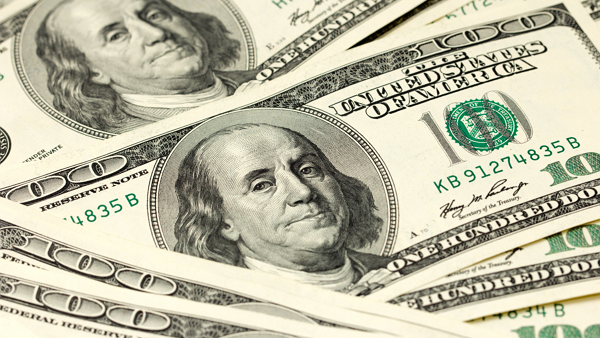 미국 달러 강세에 비트코인이 하락세를 보이고 있다. [사진: 셔터스톡]