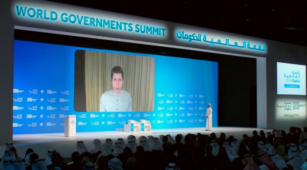 UAE 두바이에서 열린 세계정부정상회의(WSG)에서 화상 대담하는 샘 알트먼 [사진: WGS 유튜브]
